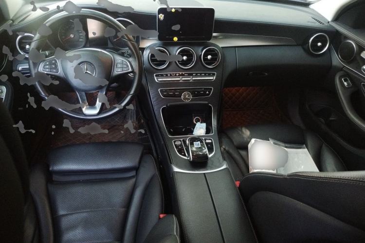 Used Mercedes-Benz C-Class 2018 C 200 L Sport Edition Center Console