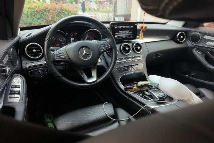 Used Mercedes-Benz C-Class 2018 C 200 L Sport Edition Center Console