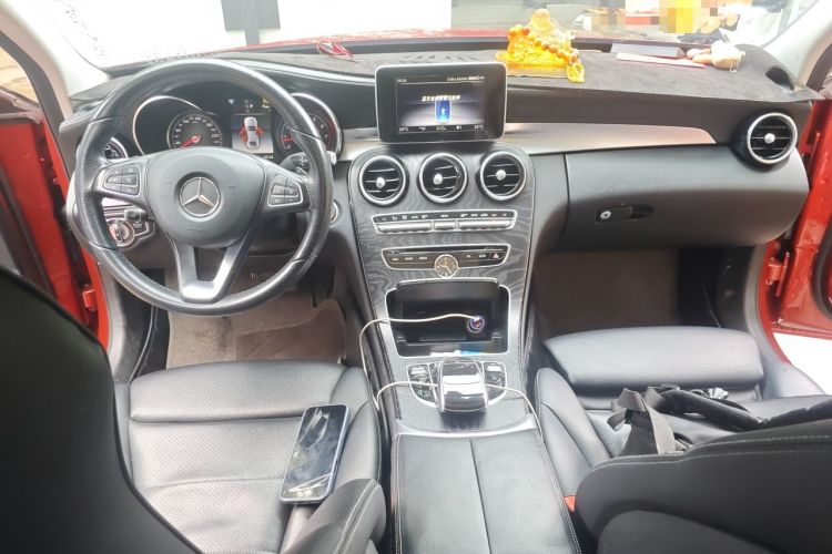 Used Mercedes-Benz C-Class 2018 C 200 L Sport Edition Center Console