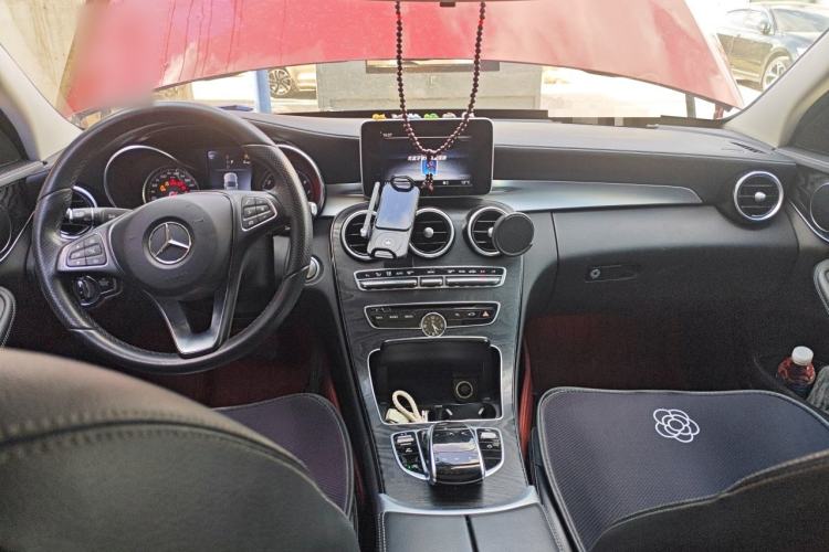 Used Mercedes-Benz C-Class 2018 C 200 L Sport Edition Center Console