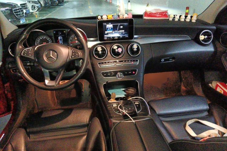 Used Mercedes-Benz C-Class 2018 C 200 L Sport Edition Center Console