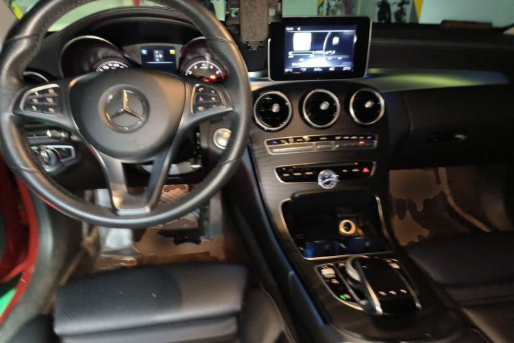 Used Mercedes-Benz C-Class 2018 C 200 L Sport Edition Center Console
