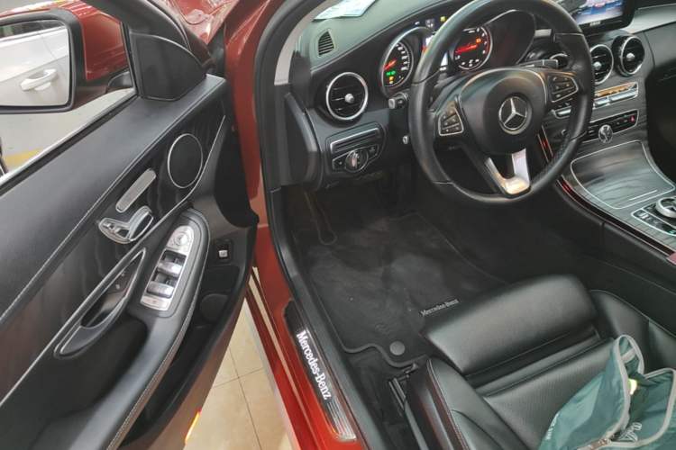 Used Mercedes-Benz C-Class 2018 C 200 L Sport Edition Driver Seat