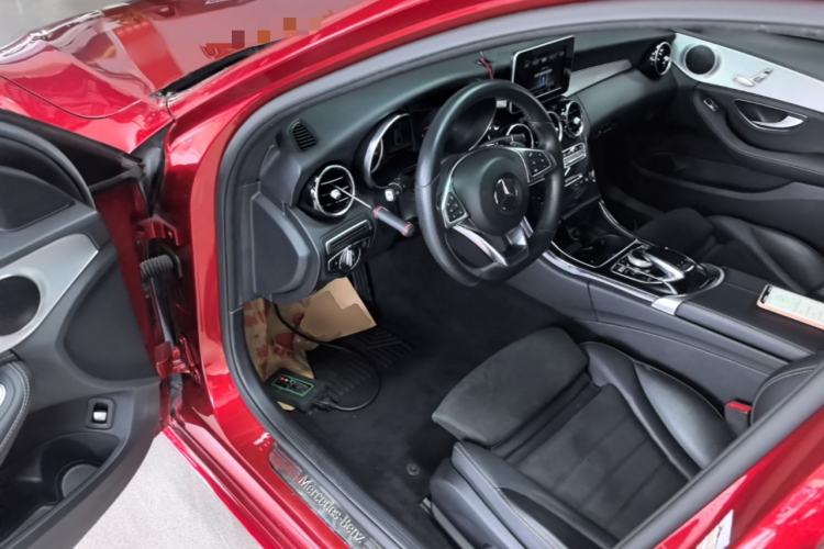 Used Mercedes-Benz C-Class 2018 C 200 Sport Edition Driver Seat