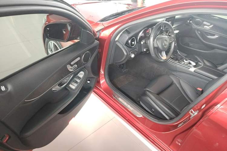 Used Mercedes-Benz C-Class 2018 C 200 L Sport Edition Driver Seat