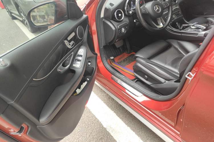 Used Mercedes-Benz C-Class 2018 C 200 L Sport Edition Driver Seat