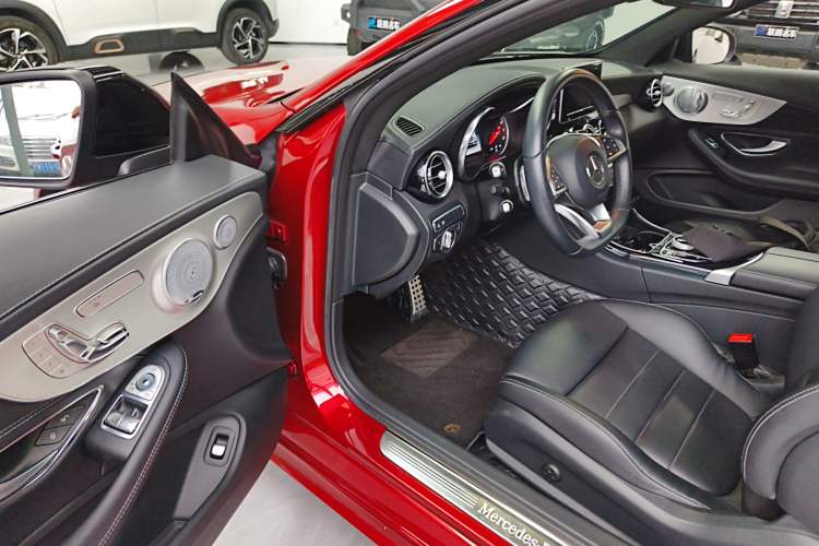 Used Mercedes-Benz C-Class 2018 C 200 Coupe Driver Seat