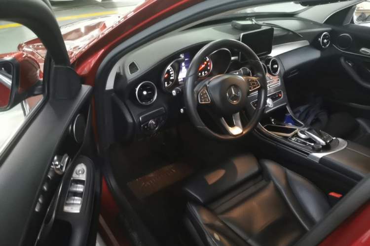 Used Mercedes-Benz C-Class 2018 C 180 L Fashion Edition Sport Version Driver Seat