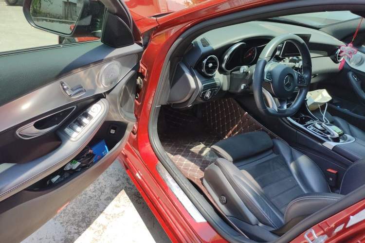 Used Mercedes-Benz C-Class 2018 C 200 Achievement Special Edition Driver Seat