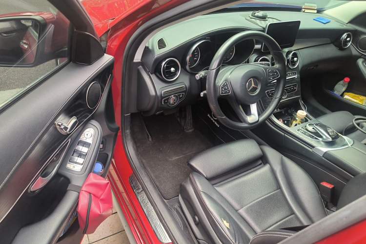 Used Mercedes-Benz C-Class 2018 C 180 L Fashion Edition Sport Version Driver Seat