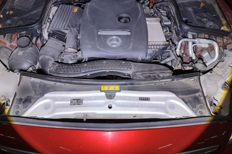 Used Mercedes-Benz C-Class 2018 C 180 L Fashion Edition Sport Version Engine Bay