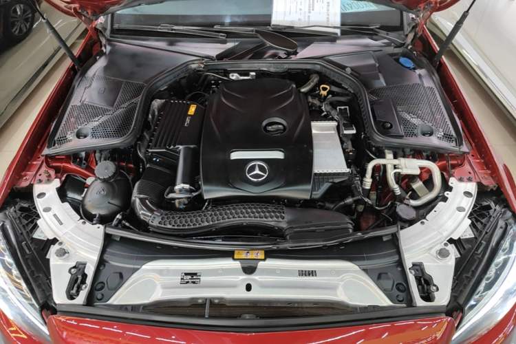 Used Mercedes-Benz C-Class 2018 C 200 L Sport Edition Engine Bay