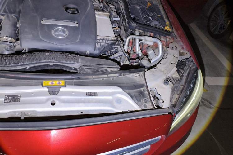 Used Mercedes-Benz C-Class 2018 C 180 L Fashion Edition Sport Version Engine Bay Left