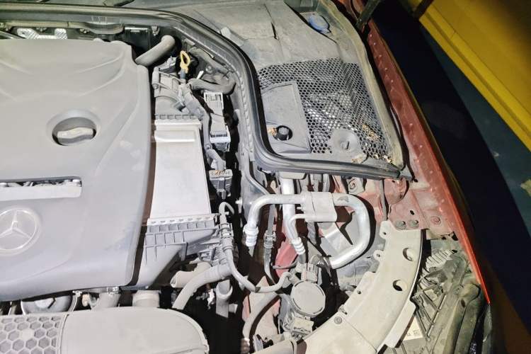 Used Mercedes-Benz C-Class 2018 C 200 L Sport Edition Engine Bay Left
