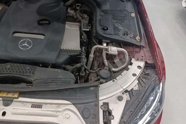 Used Mercedes-Benz C-Class 2018 C 200 L Sport Edition Engine Bay Left