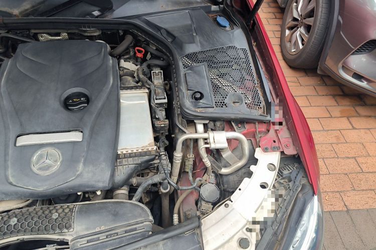 Used Mercedes-Benz C-Class 2018 C 180 L Fashion Edition Sport Version Engine Bay Left