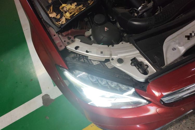Used Mercedes-Benz C-Class 2018 C 200 L Sport Edition Engine Bay Right
