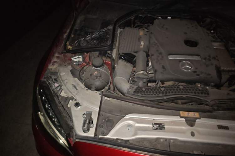 Used Mercedes-Benz C-Class 2018 C 200 Sport Edition Engine Bay Right