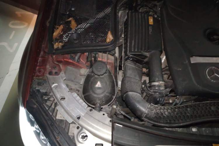 Used Mercedes-Benz C-Class 2018 C 200 L Sport Edition Engine Bay Right