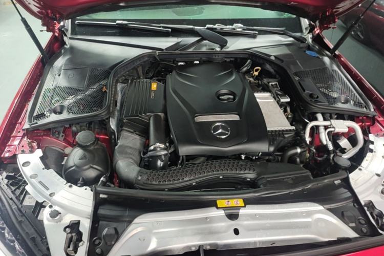 Used Mercedes-Benz C-Class 2018 C 200 Estate Engine Bay