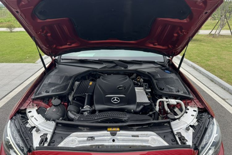 Used Mercedes-Benz C-Class 2018 C 200 L Sport Edition Engine Bay