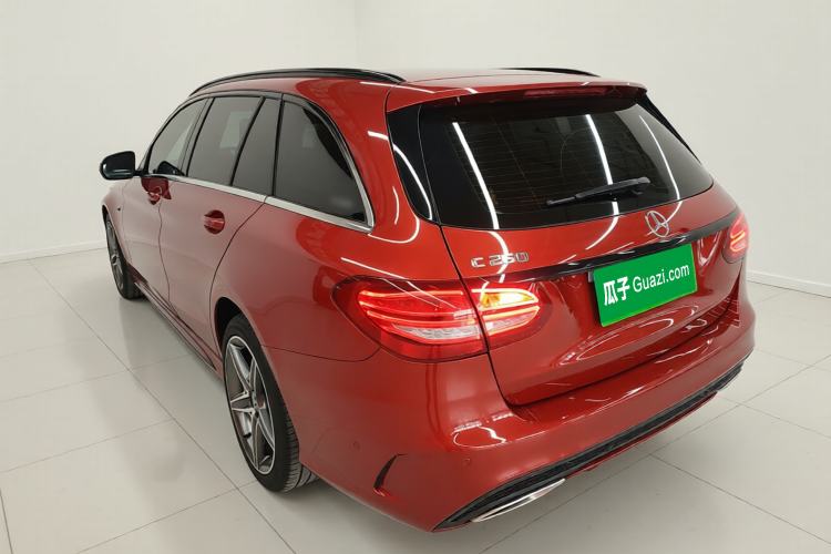 Used Mercedes-Benz C-Class 2018 C 200 Estate Exterior 2