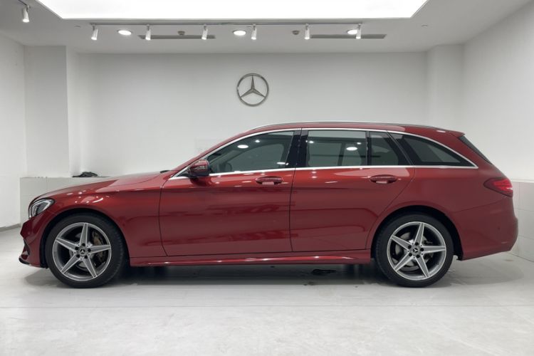 Used Mercedes-Benz C-Class 2018 C 200 Estate Exterior 2