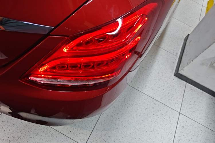 Used Mercedes-Benz C-Class 2018 C 200 Sport Edition Exterior 3