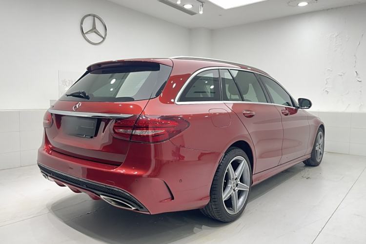 Used Mercedes-Benz C-Class 2018 C 200 Estate Exterior 4
