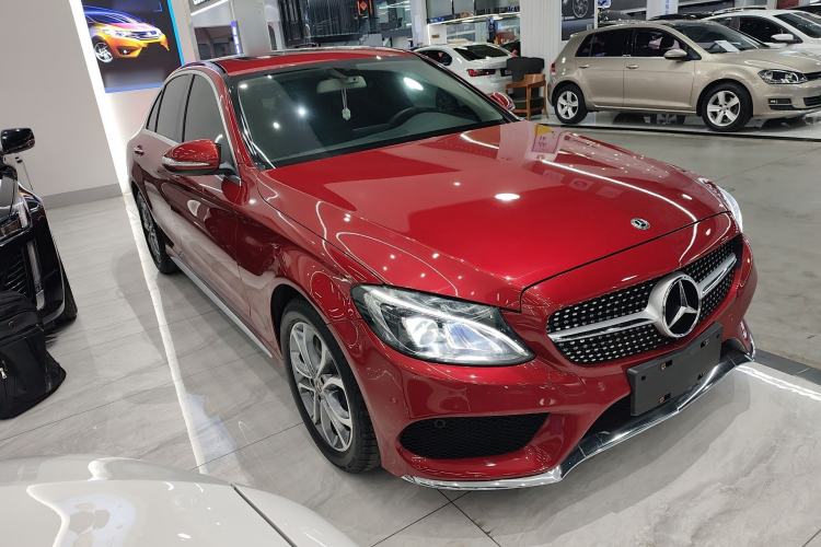 Used Mercedes-Benz C-Class 2018 C 180 L Fashion Edition Sport Version Front Right 45 Deg