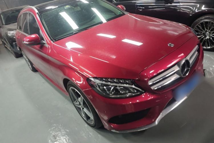 Used Mercedes-Benz C-Class 2018 C 200 Estate Front Right 45 Deg