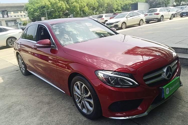 Used Mercedes-Benz C-Class 2018 C 180 L Fashion Edition Sport Version Front Right 45 Deg