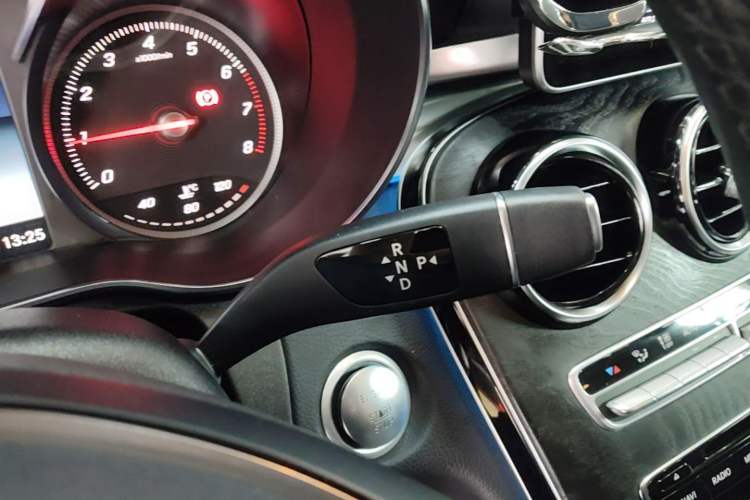 Used Mercedes-Benz C-Class 2018 C 200 L Sport Edition Gear Lever