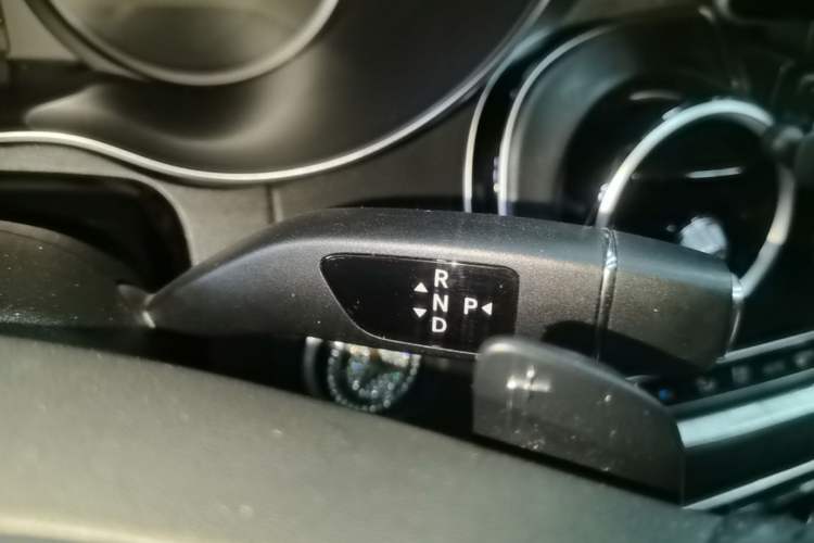 Used Mercedes-Benz C-Class 2018 C 200 L Sport Edition Gear Lever