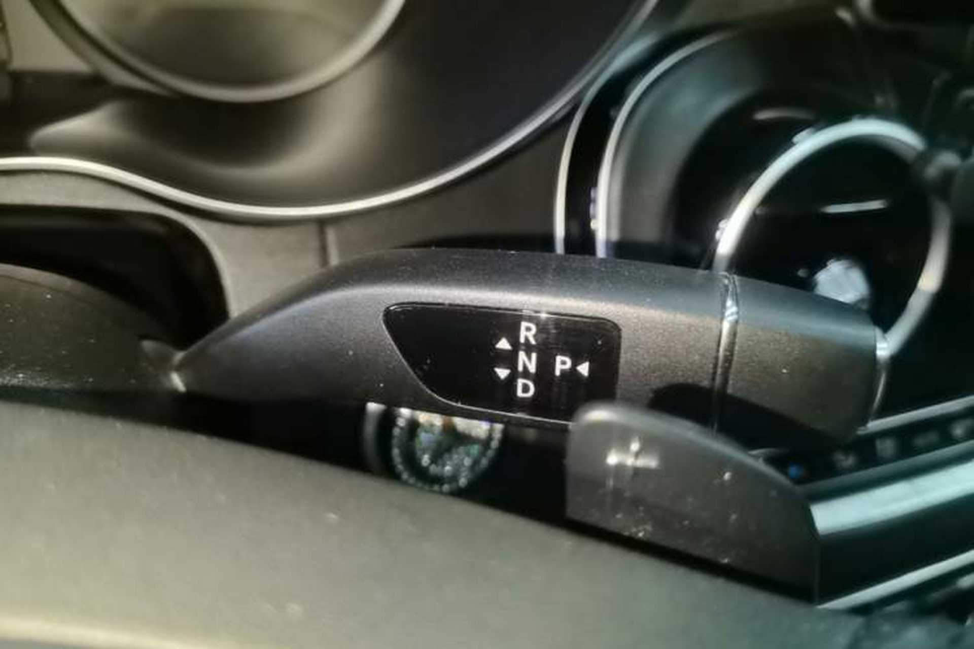 Used Mercedes-Benz C-Class 2018 C 200 L Sport Edition Gear Lever