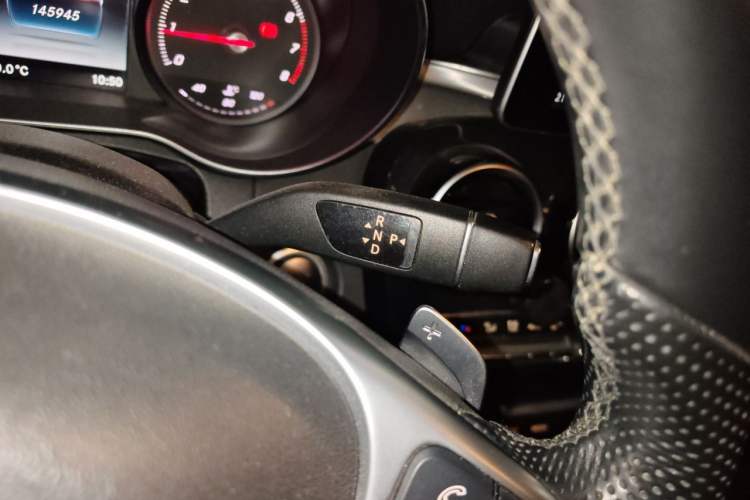 Used Mercedes-Benz C-Class 2018 C 200 Sport Edition Gear Lever