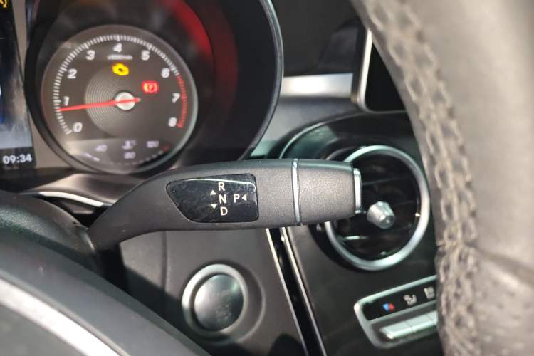 Used Mercedes-Benz C-Class 2018 C 200 L Sport Edition Gear Lever
