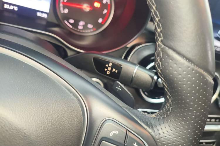 Used Mercedes-Benz C-Class 2018 C 180 L Fashion Edition Sport Version Gear Lever
