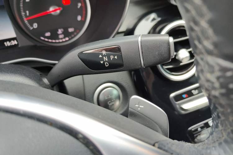 Used Mercedes-Benz C-Class 2018 C 200 Achievement Special Edition Gear Lever
