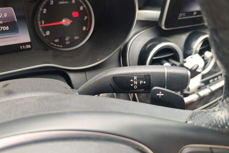 Used Mercedes-Benz C-Class 2018 C 200 L Sport Edition Achievement Special Edition Gear Lever