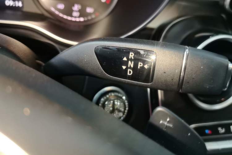 Used Mercedes-Benz C-Class 2018 C 200 L Sport Edition Gear Lever