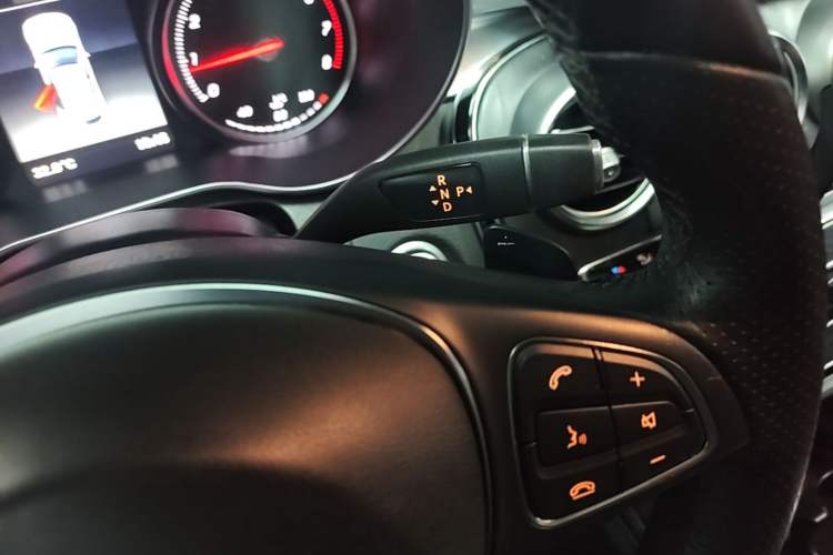 Used Mercedes-Benz C-Class 2018 C 200 Estate Gear Lever