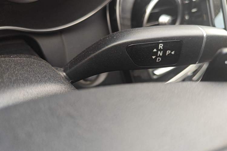 Used Mercedes-Benz C-Class 2018 C 200 L Sport Edition Gear Lever