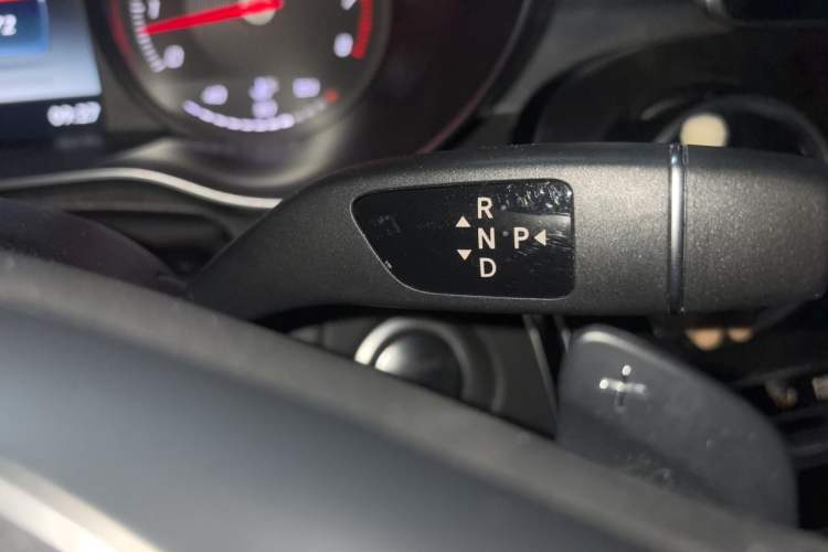 Used Mercedes-Benz C-Class 2018 C 200 L Sport Edition Achievement Special Edition Gear Lever