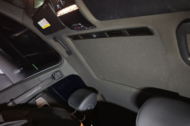 Used Mercedes-Benz C-Class 2018 C 200 Sport Edition Headliner
