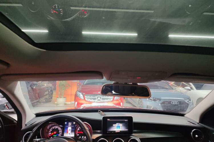 Used Mercedes-Benz C-Class 2018 C 200 L Sport Edition Headliner