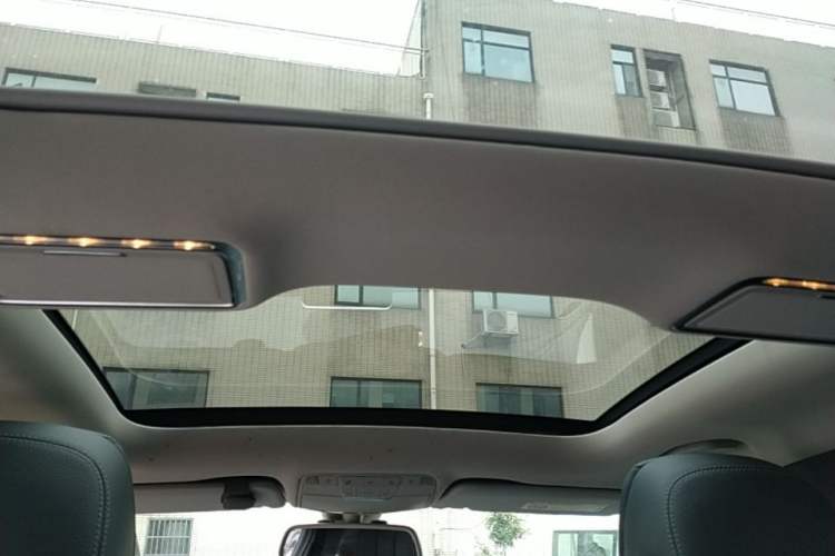 Used Mercedes-Benz C-Class 2018 C 200 L Sport Edition Headliner