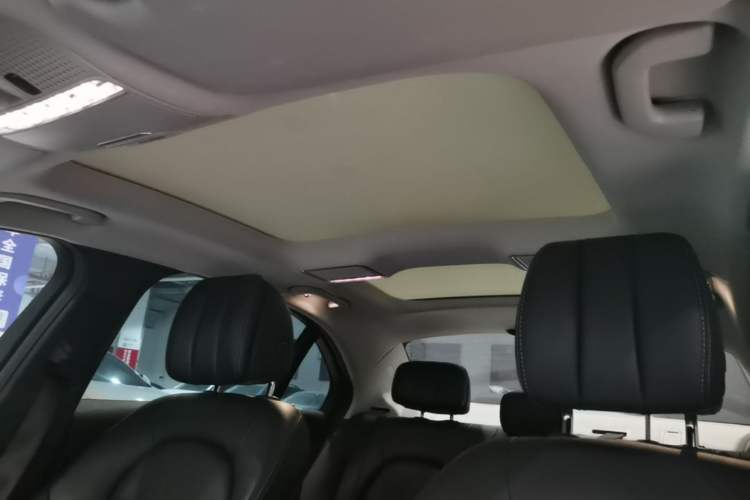 Used Mercedes-Benz C-Class 2018 C 200 L Sport Edition Headliner