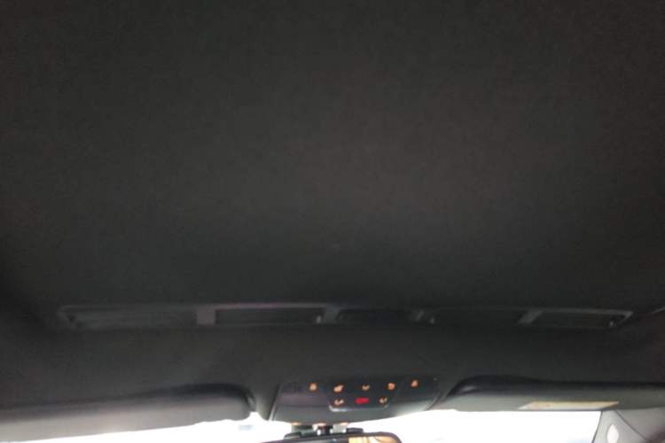 Used Mercedes-Benz C-Class 2018 C 200 Sport Edition Headliner