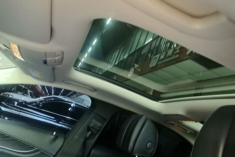 Used Mercedes-Benz C-Class 2018 C 200 L Sport Edition Headliner